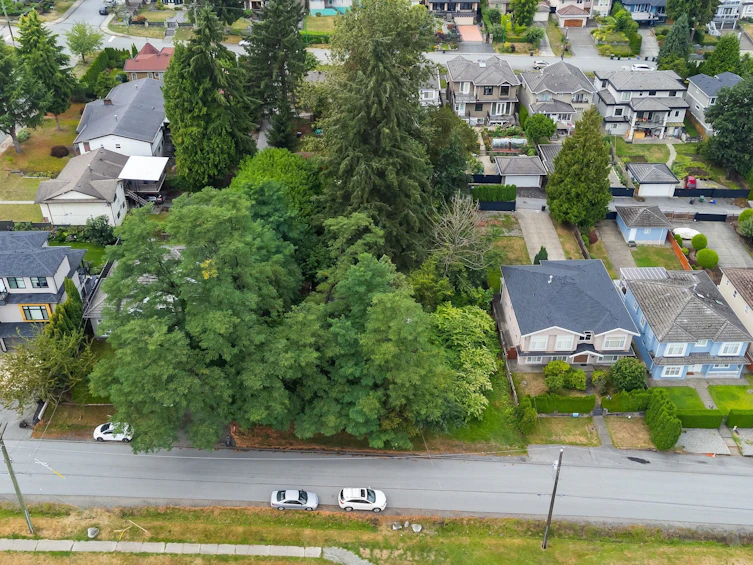 6339 Dufferin Avenue, Burnaby, BC, V5H 3S9 - 4