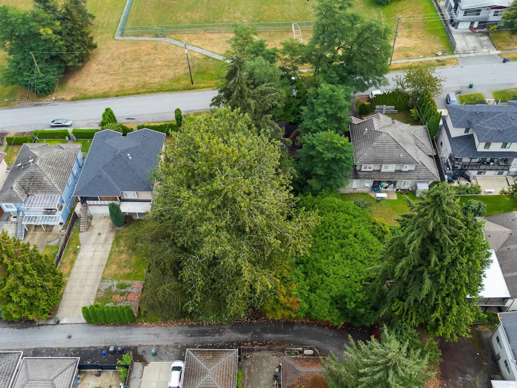 6339 Dufferin Avenue, Burnaby, BC, V5H 3S9 - 6
