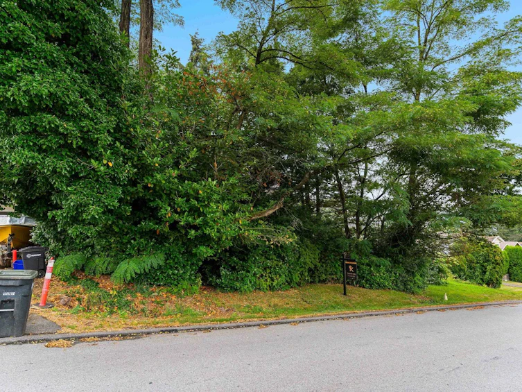 6339 Dufferin Avenue, Burnaby, BC, V5H 3S9 - 11