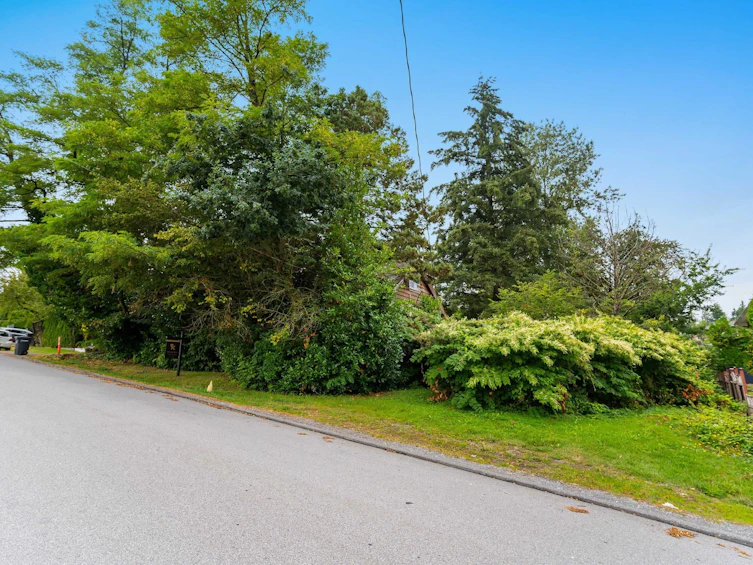 6339 Dufferin Avenue, Burnaby, BC, V5H 3S9 - 13