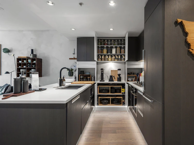 208-288 West 1st Avenue, Vancouver, BC, V5Y 0E9 - 8