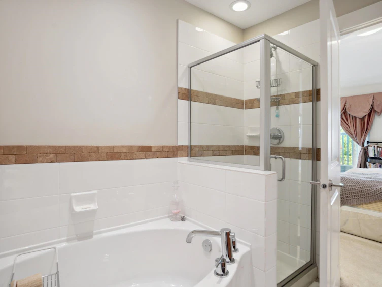7411 Columbia Street, Vancouver, BC, V5X 4X4 - 21