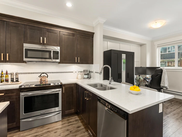 50-5957 152, Surrey, BC, V3S 3K4 - 26