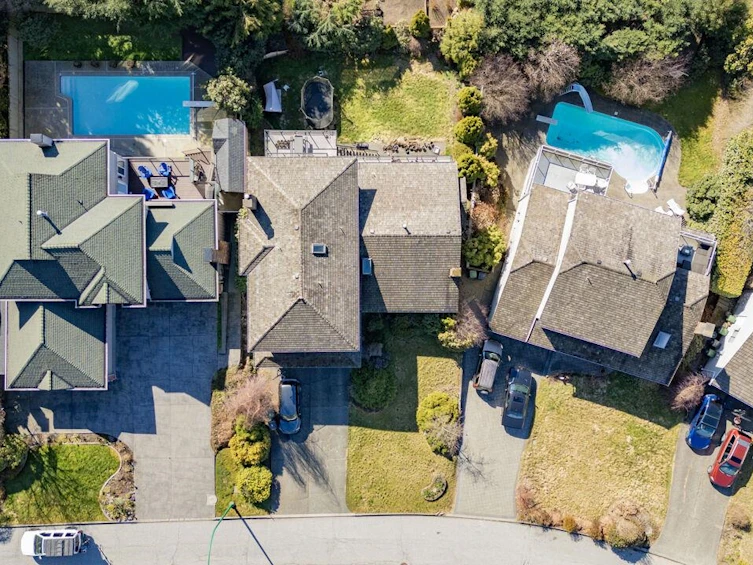 2035 Hill Drive, North Vancouver, BC, V7H 2N1 - 30