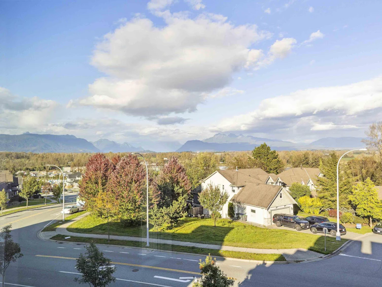 211-9987 East Barnston, Surrey, BC, V4N 6N3 - 28