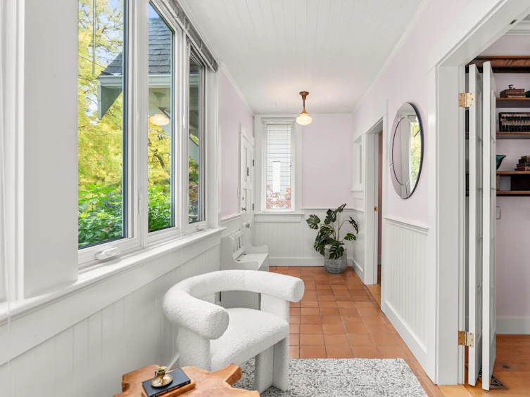 835 East 31st Avenue, Vancouver, BC, V5V 2X2 - 4