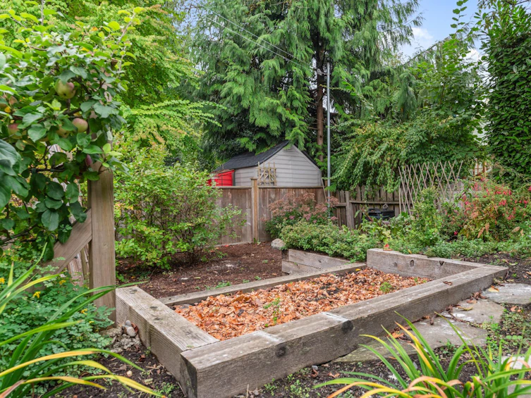 835 East 31st Avenue, Vancouver, BC, V5V 2X2 - 33