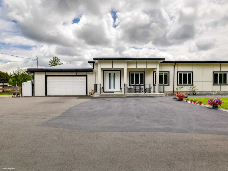 25368 60 Avenue, Langley, BC, V4W 1H1