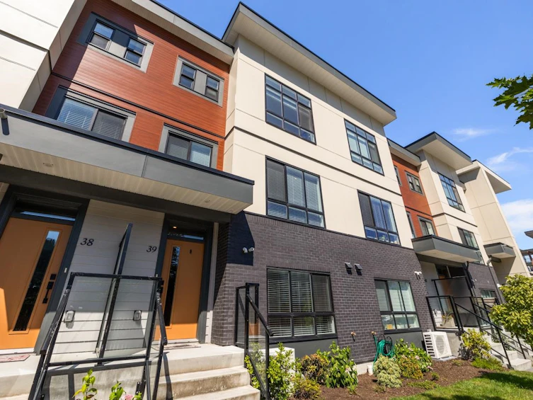 39-45500 Campus Drive, Chilliwack, BC, V2R 6E9 - 2