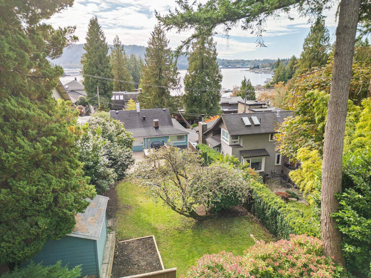 4652 Strathcona Road, North Vancouver, BC, V7G 1G3 - 19