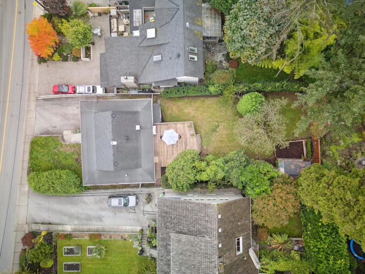 4652 Strathcona Road, North Vancouver, BC, V7G 1G3 - 20