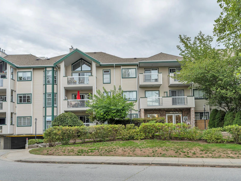 123 - 13911 70th Avenue, Surrey BC V3W 6B4
