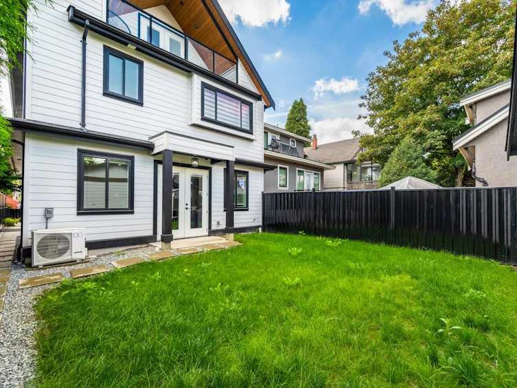 2831 Mcgill Street, Vancouver, BC, V5K 1H7 - 33