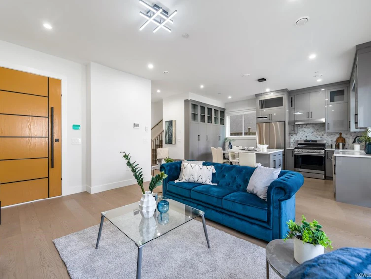 2831 Mcgill Street, Vancouver, BC, V5K 1H7 - 4
