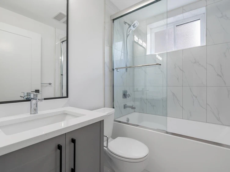 2831 Mcgill Street, Vancouver, BC, V5K 1H7 - 25
