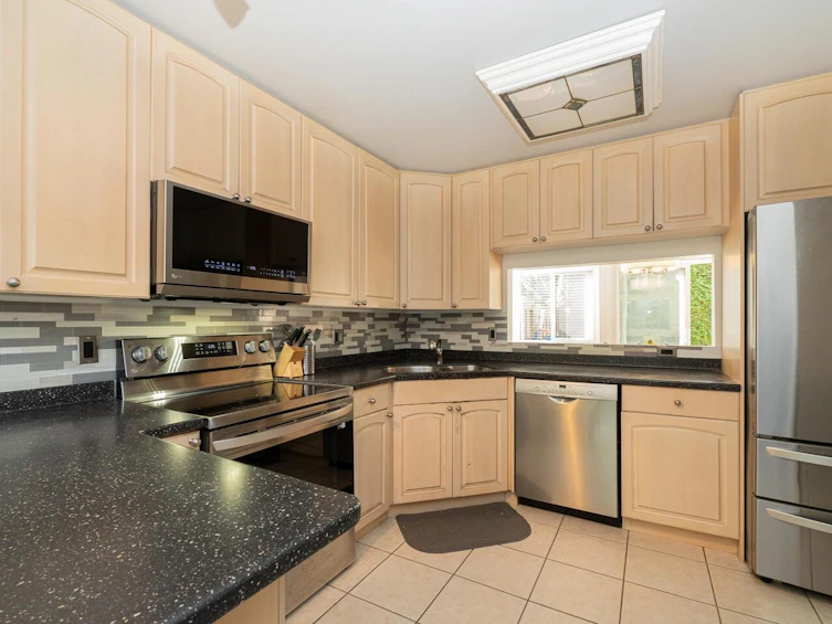 1601-4900 Francis Road, Richmond, BC, V7C 4R5 - 8