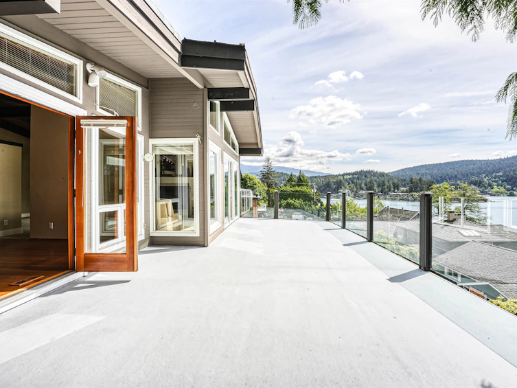 4675 Strathcona Road, North Vancouver, BC, V7G 1G7 - 5