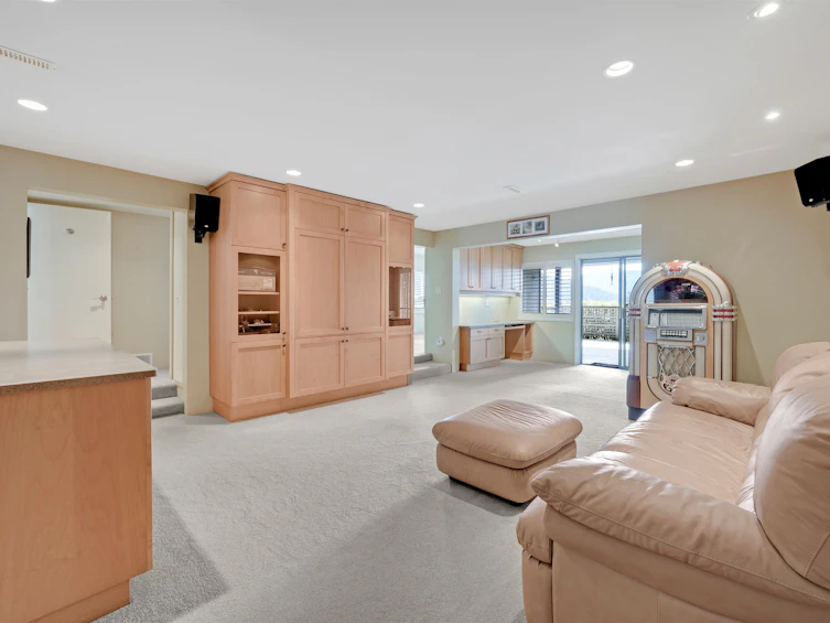 4675 Strathcona Road, North Vancouver, BC, V7G 1G7 - 30