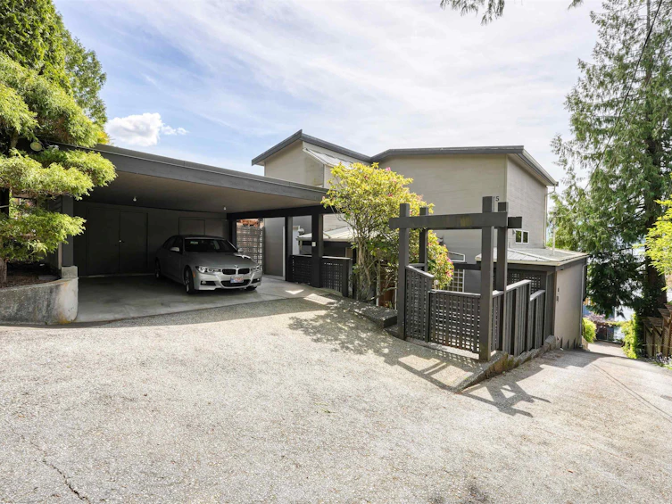 4675 Strathcona Road, North Vancouver, BC, V7G 1G7 - 35