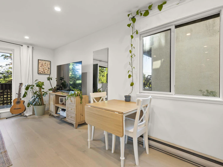 201-2458 York Avenue, Vancouver, BC, V6K 1E1 - 6