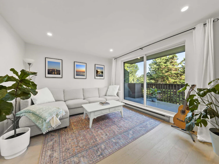 201-2458 York Avenue, Vancouver, BC, V6K 1E1 - 8