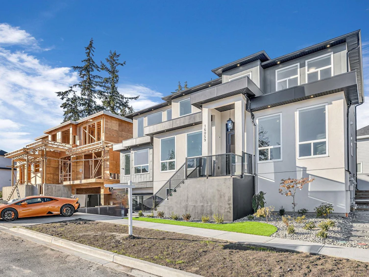 16059 9a Avenue, Surrey, BC, V4A 4W5 - 2
