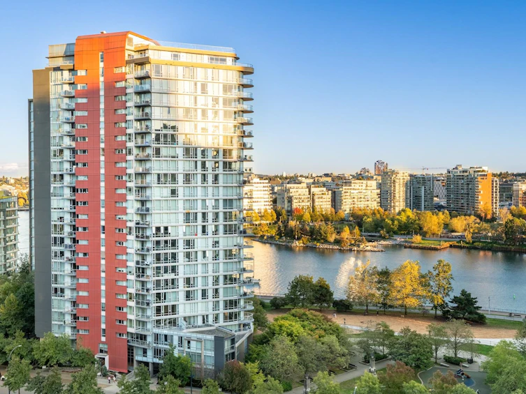 607-918 Cooperage Way, Vancouver, BC, V6B 0A7 - 3