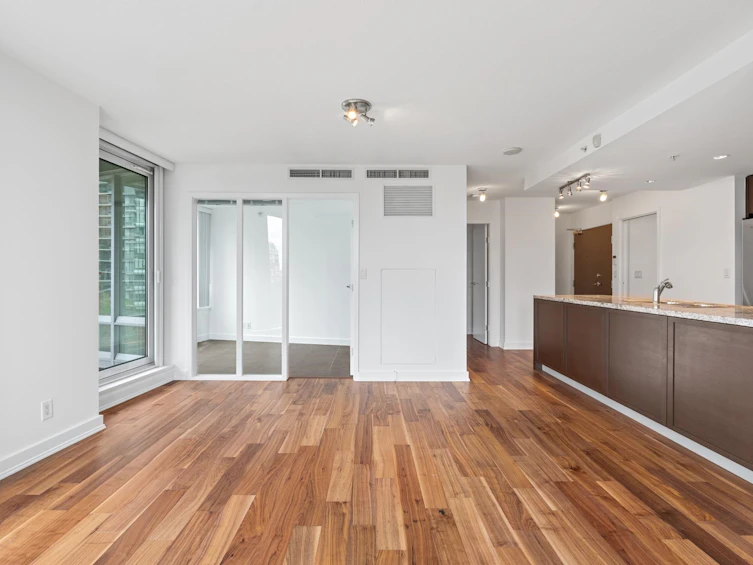 607-918 Cooperage Way, Vancouver, BC, V6B 0A7 - 5
