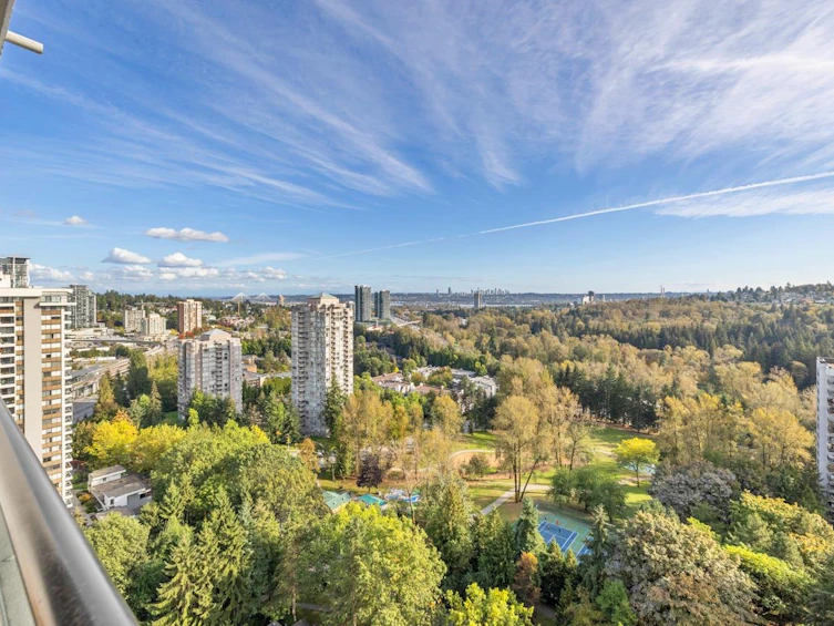 2207-3980 Carrigan Court, Burnaby, BC, V3N 4S6 - 14