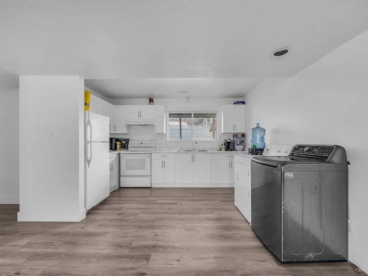 1430 Kaslo Court, Abbotsford, BC, V2S 6H8 - 2