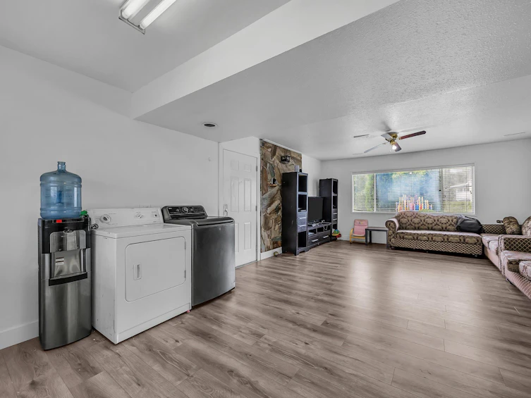 1430 Kaslo Court, Abbotsford, BC, V2S 6H8 - 4