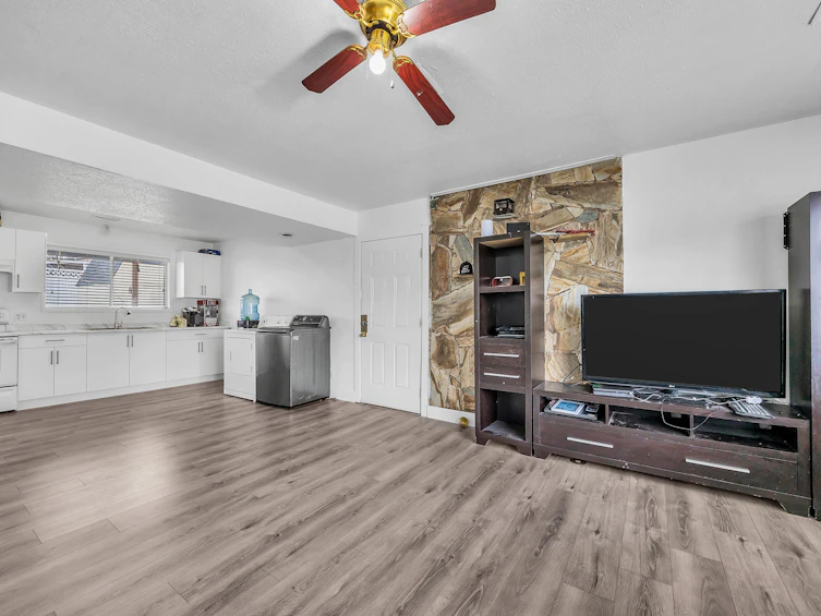 1430 Kaslo Court, Abbotsford, BC, V2S 6H8 - 8
