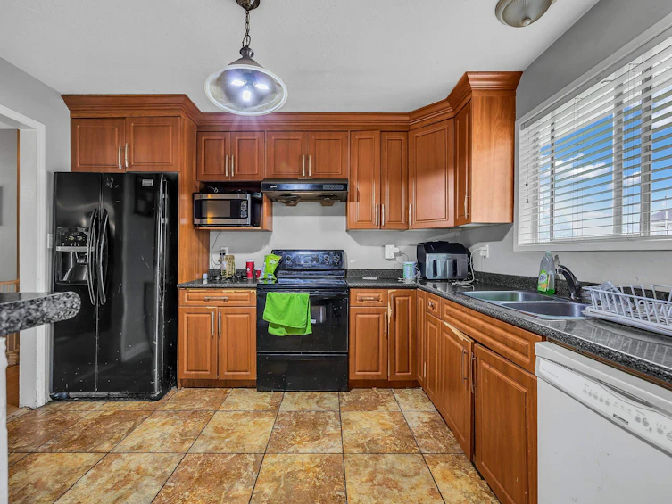 1430 Kaslo Court, Abbotsford, BC, V2S 6H8 - 15