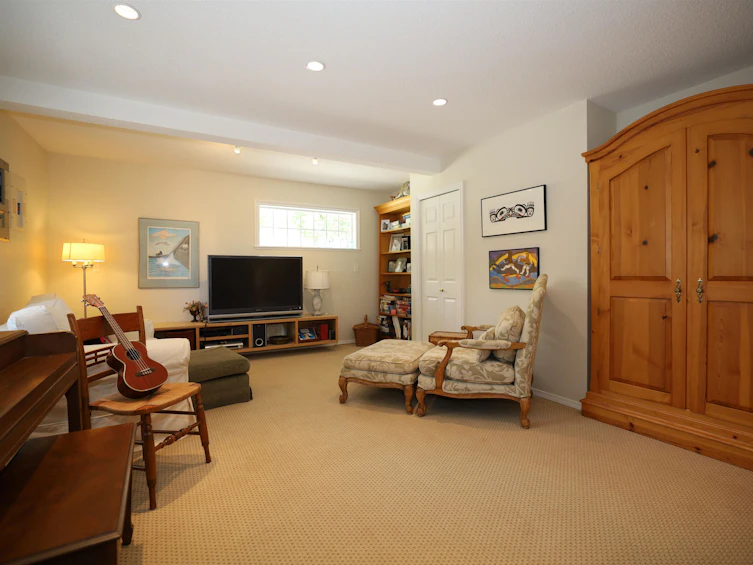 6171 Baillie Road, Sechelt, BC, V7Z 0M2 - 14