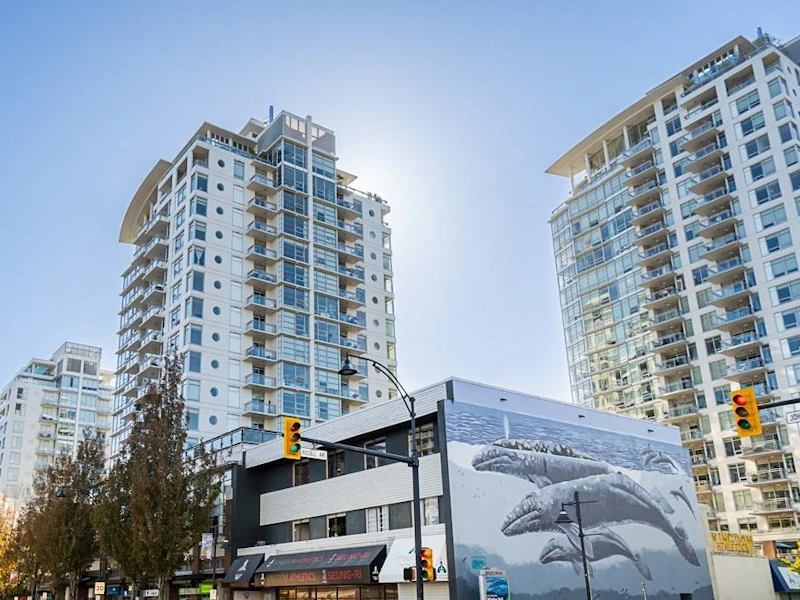 806 - 1473 Johnston Road, Surrey BC V4B 0A2
