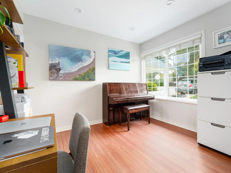 1355 Tatlow Avenue, North Vancouver, BC, V7P 2Z5 - 13