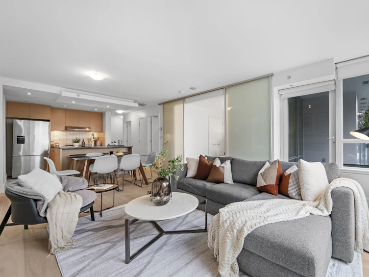 303-1530 West 8th Avenue, Vancouver, BC, V6J 5M6 - 3