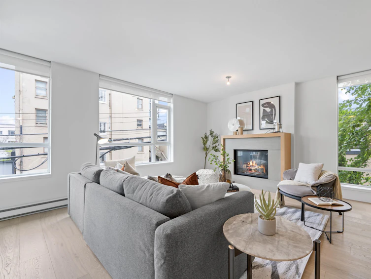 303-1530 West 8th Avenue, Vancouver, BC, V6J 5M6 - 6