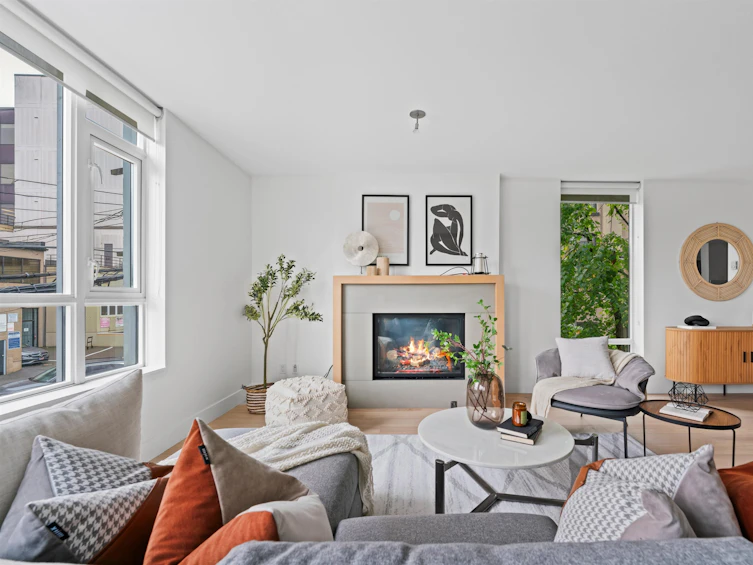 303-1530 West 8th Avenue, Vancouver, BC, V6J 5M6 - 14