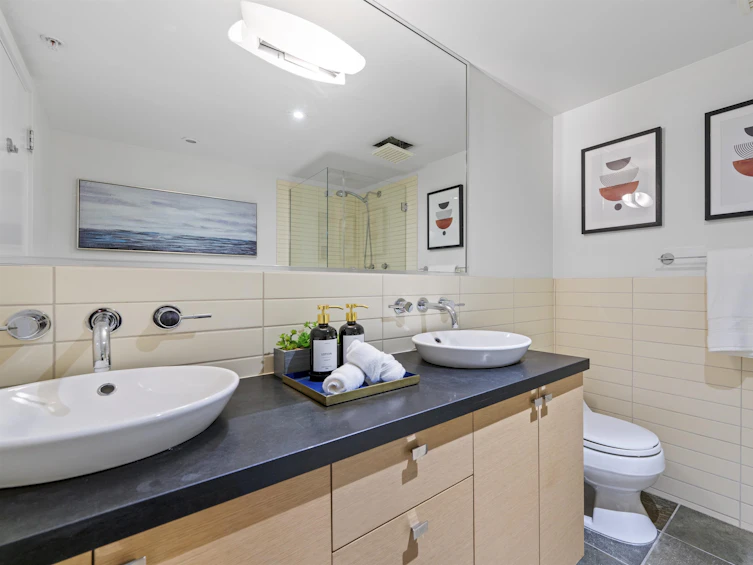 303-1530 West 8th Avenue, Vancouver, BC, V6J 5M6 - 19