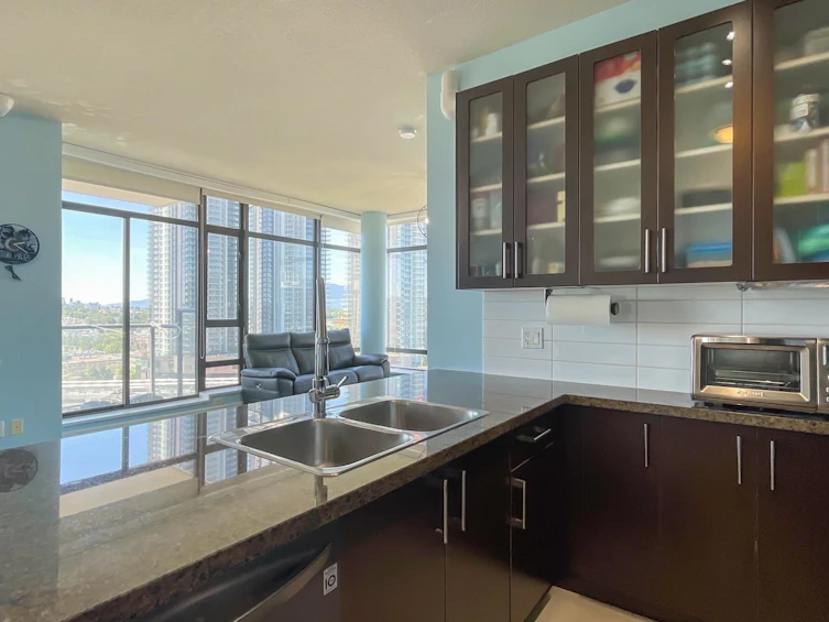1701-4250 Dawson Street, Burnaby, BC, V5C 4B1 - 4