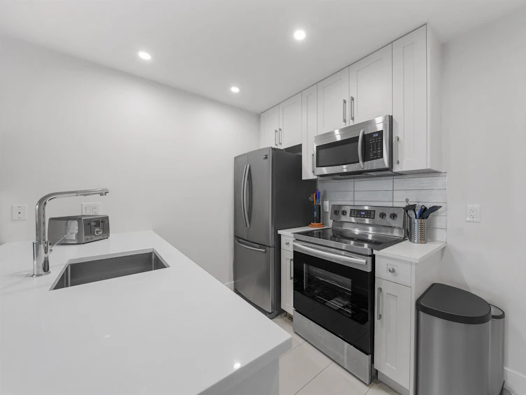 102-217 Clarkson Street, New Westminster, BC, V3L 0J7 - 12