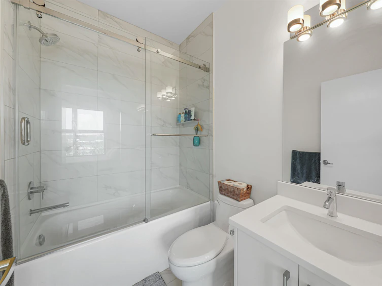 102-217 Clarkson Street, New Westminster, BC, V3L 0J7 - 17