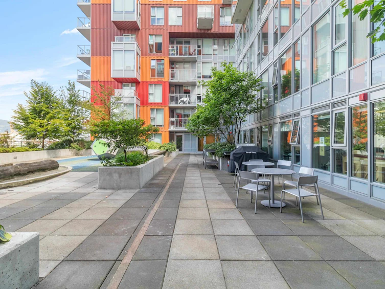 202-983 E Hastings Street, Vancouver, BC, V6A 0G9 - 25