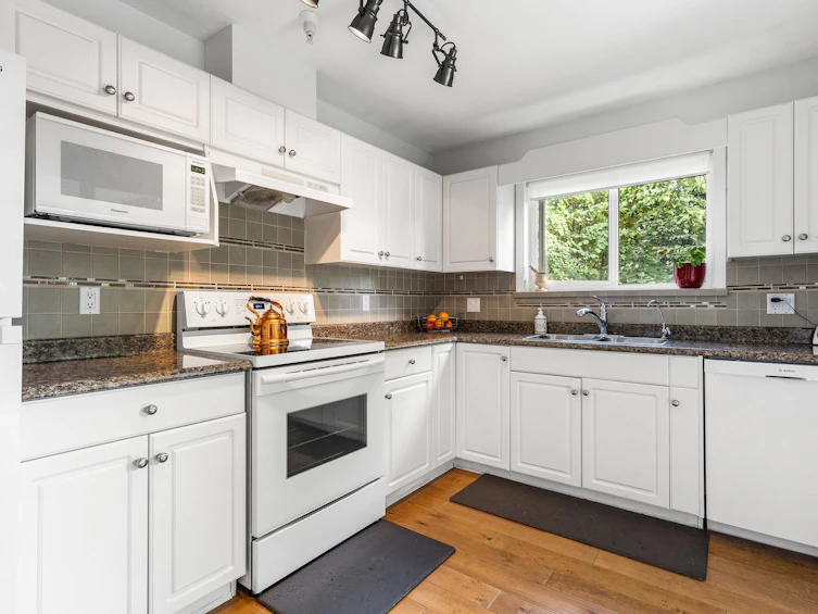 307-46693 Yale Road, Chilliwack, BC, V2P 7Z4 - 12
