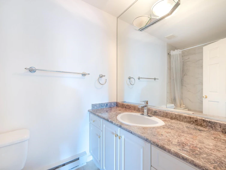 2-250 E Keith Road, North Vancouver, BC, V7L 1V5 - 19
