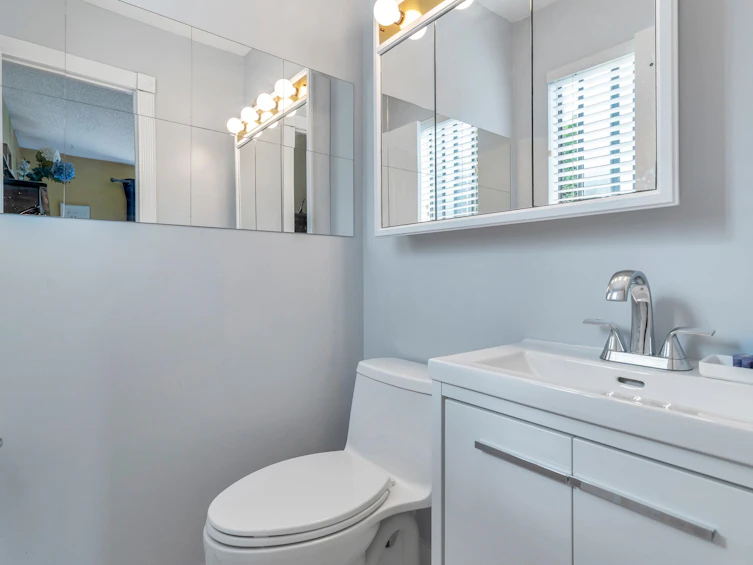 2 Noble Court, Port Moody, BC, V3H 3Z5 - 13