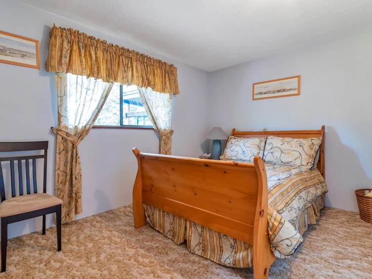 2 Noble Court, Port Moody, BC, V3H 3Z5 - 28