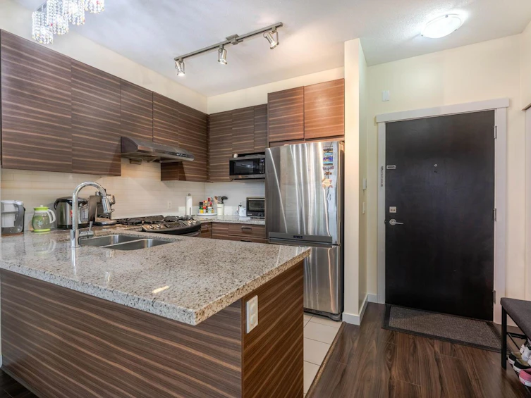 338-9388 Mckim Way, Richmond, BC, V6X 0J7 - 9