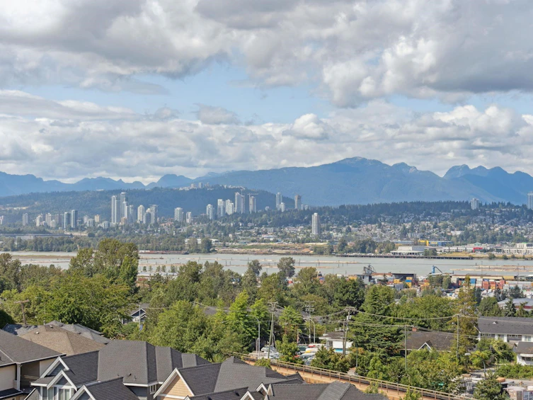 614-11077 Ravine Road, Surrey, BC, V3T 0R7